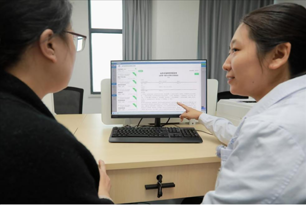 區(qū)域檢查檢驗結(jié)果互認(rèn)給群眾帶來便利。圖片來源：山東第一醫(yī)科大學(xué)第二附屬醫(yī)院