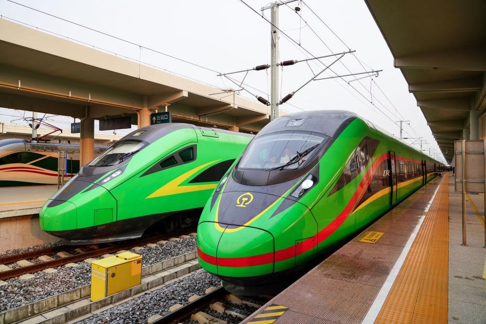 截至2024年7月5日，中老鐵路國際旅客列車累計開行滿1000列，極大地便利了沿線民眾出行。