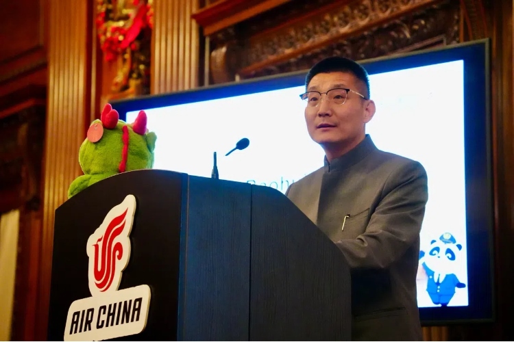 國航倫敦營業(yè)部總經(jīng)理夏寶輝致辭。吳若鳴攝
