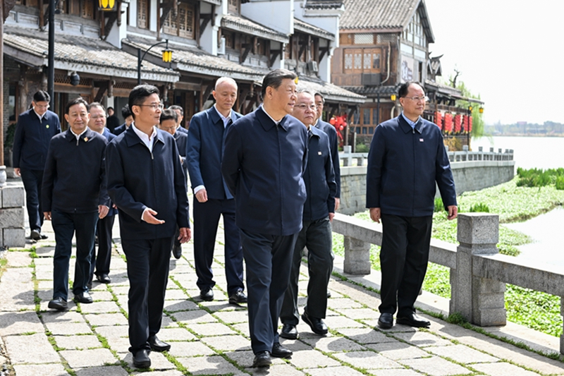 2024年3月19日，習近平總書記在湖南常德河街考察。