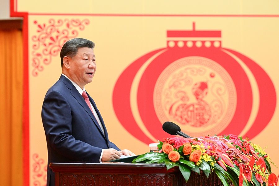 1月27日，中共中央、國(guó)務(wù)院在北京人民大會(huì)堂舉行2025年春節(jié)團(tuán)拜會(huì)。中共中央總書記、國(guó)家主席、中央軍委主席習(xí)近平發(fā)表講話。新華社記者 李學(xué)仁 攝