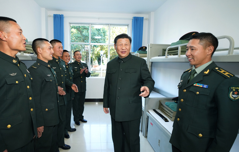 2020年1月19日，習(xí)近平主席視察駐云南部隊，深入邊防一線，看望慰問官兵。