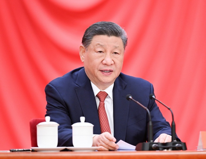 4月28日，慶祝中華全國總工會成立100周年暨全國勞動模范和先進工作者表彰大會在北京人民大會堂隆重舉行。中共中央總書記、國家主席、中央軍委主席習(xí)近平出席大會并發(fā)表重要講話。新華社記者 李學(xué)仁 攝